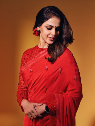 GENELIA DESHMUKH IN RED SAREE