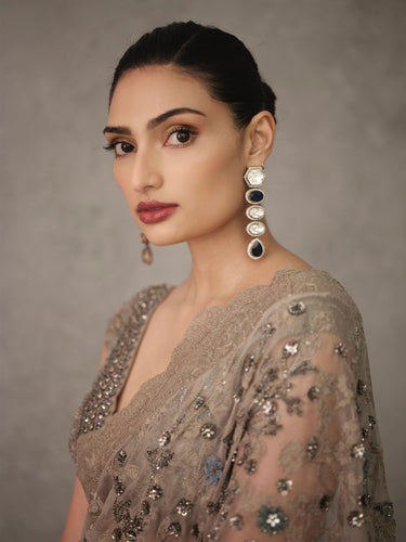 ATHIYA SHETTY IN VINTAGE SAREE SET