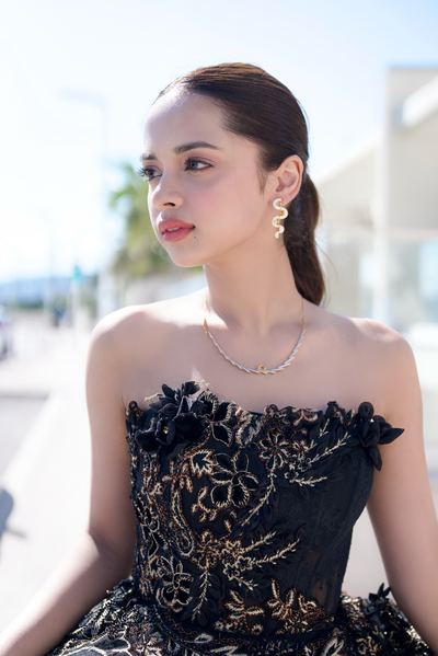 Nitanshi Goyal in Black Corset gown