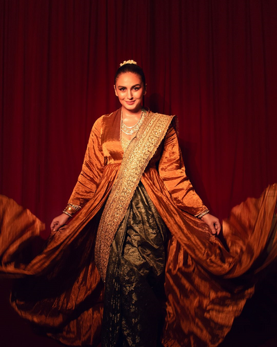 Huma Qureshi in Seraphine saree