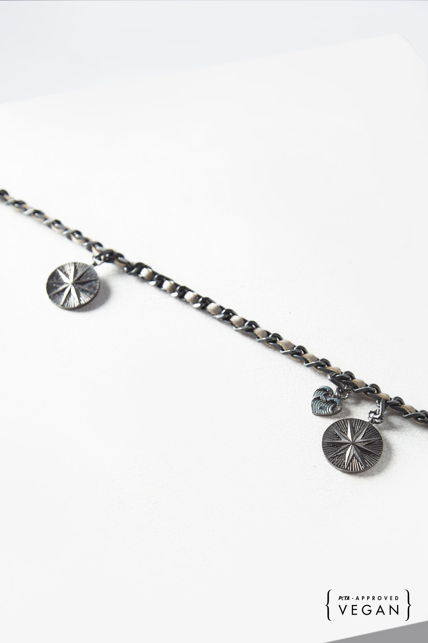 Mia - Chain with Charms